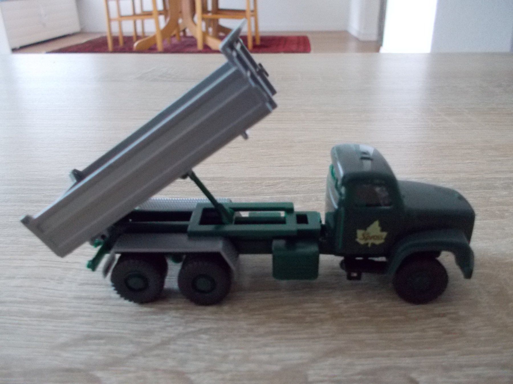 Roskopf Modellini d'auto: Saurer D330 – Nuovo (secondo la descrizione) da Weinfelden venduto da Simalaia