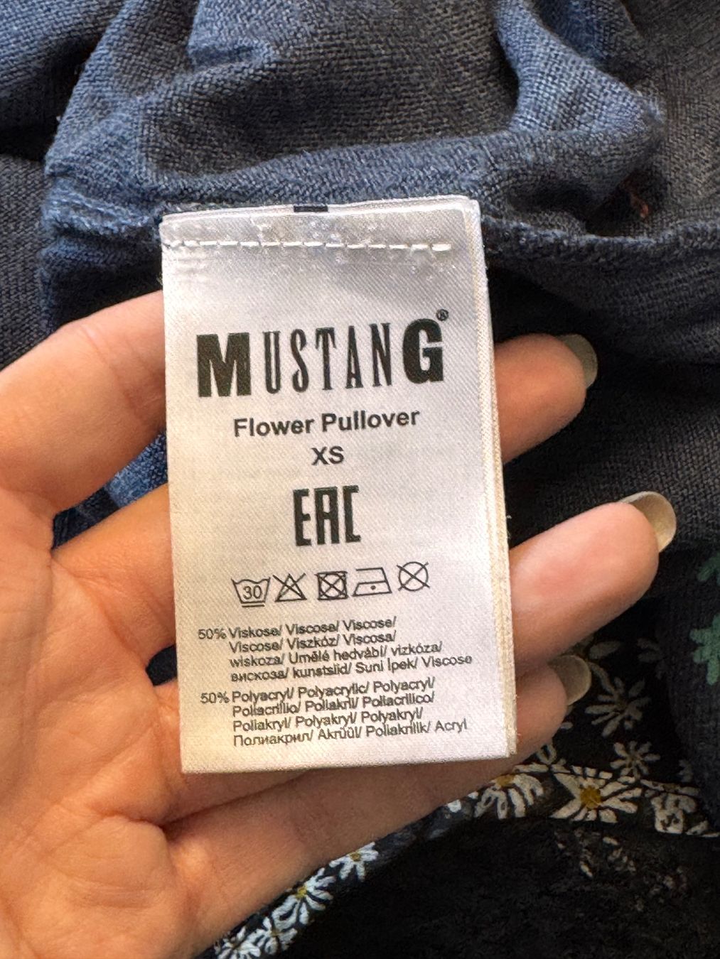 Maglioni & Felpe: Dünner Pullover MUSTANG Gr. XS Floral Blumen – Usato da Rothrist venduto da Fondgruebe 4