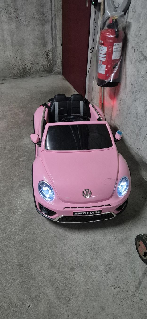 Fahrzeuge für Kinder: Kinder Elektroauto VW Beetle Actionbikes pink – Gebraucht aus Hofstetten SO von IgorMarijak 2