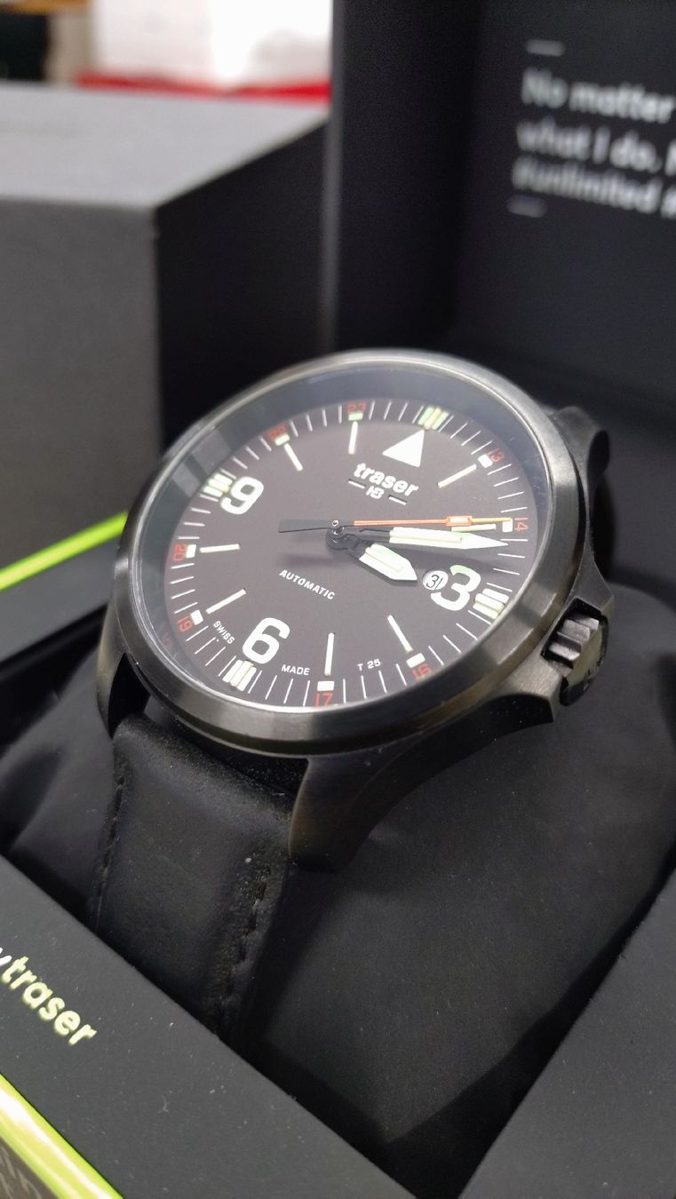Traser Uhren: Traser Officer Pro Automatisch Uhr Black – Neu (gemäss Beschreibung) aus Dulliken von fel_xk2r 1
