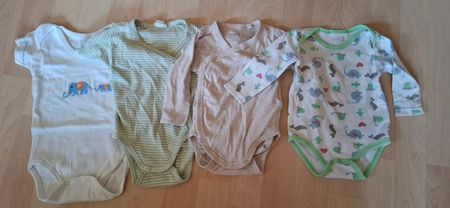 4 Bodys, Baumwolle, Grösse 62/68