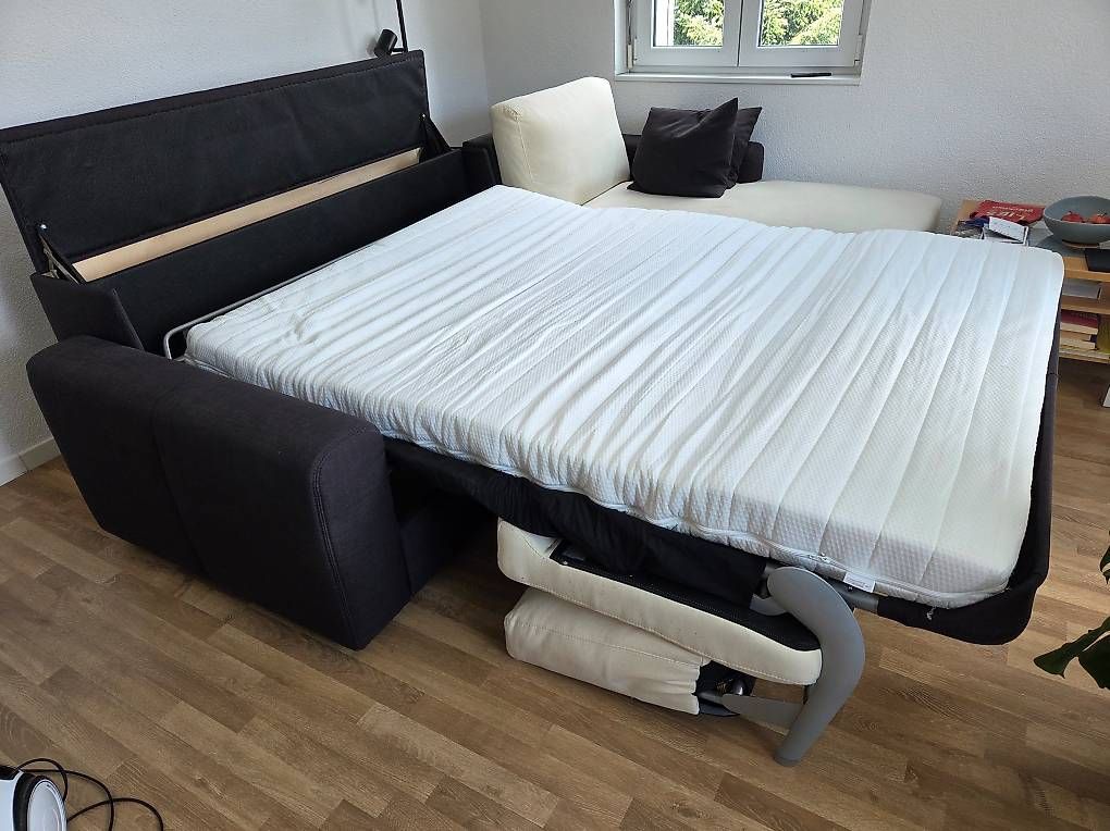 Sofas: Grosszügiges Bettsofa – D'occasion à Trimbach par MachTreck 3