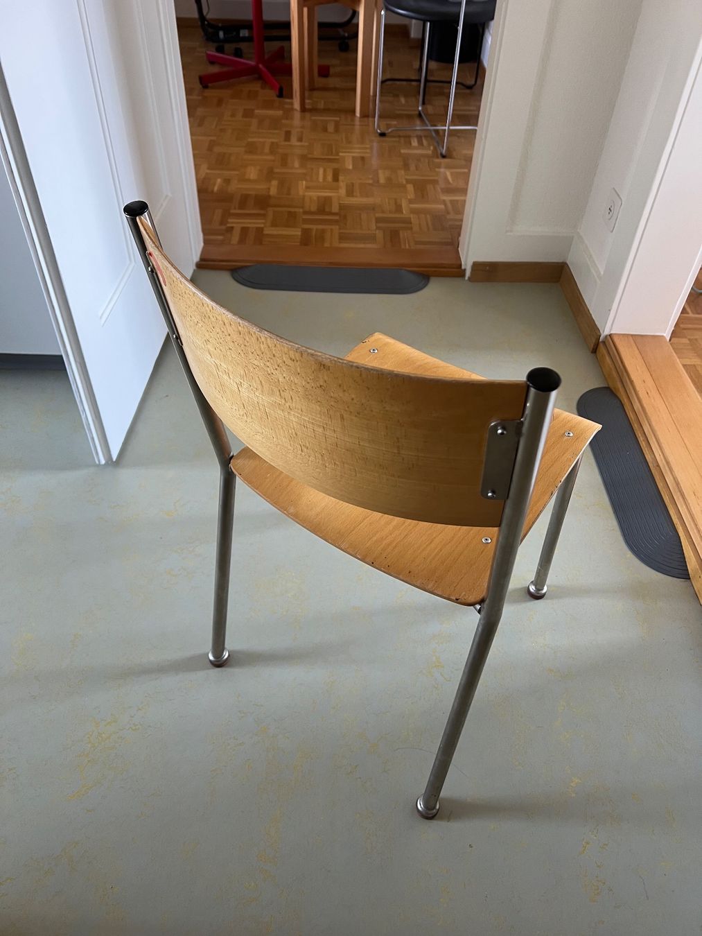 Sedie: Mesa Stuhl (Studentin 71, 315) – Usato da Zürich venduto da Martinpescador 2
