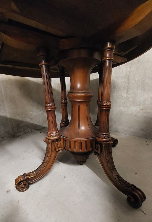Tables: 1 Esstisch aus Nussbaum-Holz, Louis Philippe – D'occasion à Nussbaumen AG par erfolg25 2