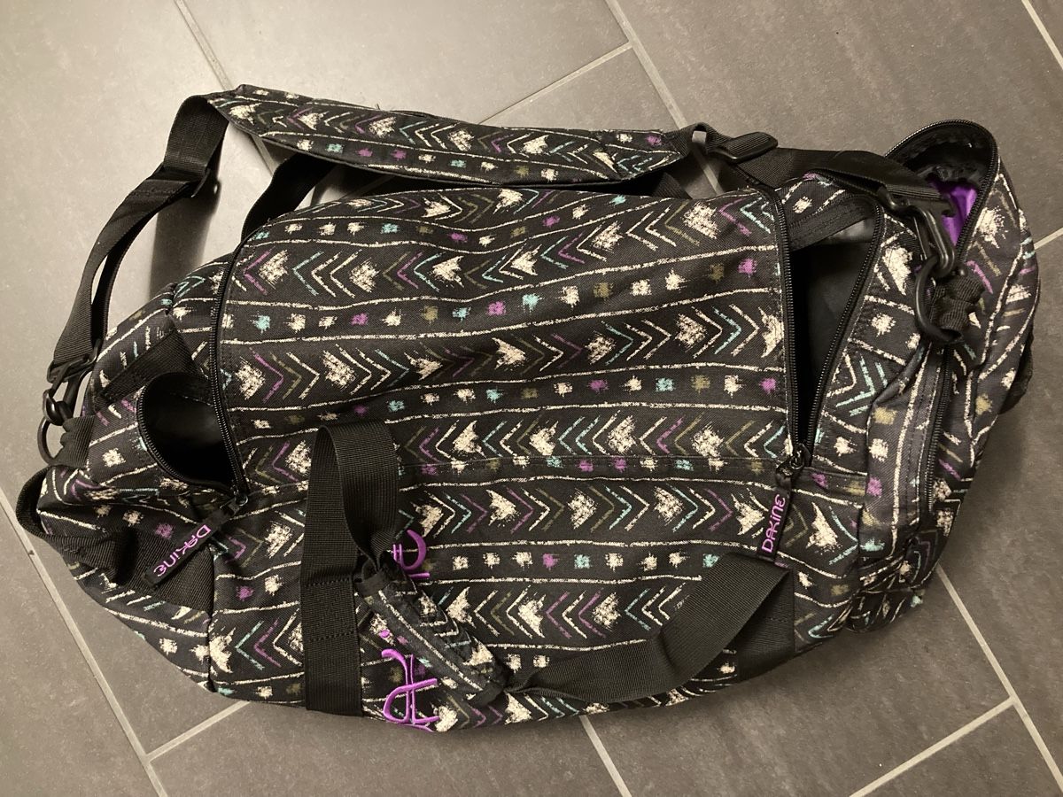 Dakine Borse: Sporttasche Dakine – Usato da Aarwangen venduto da Milan300
