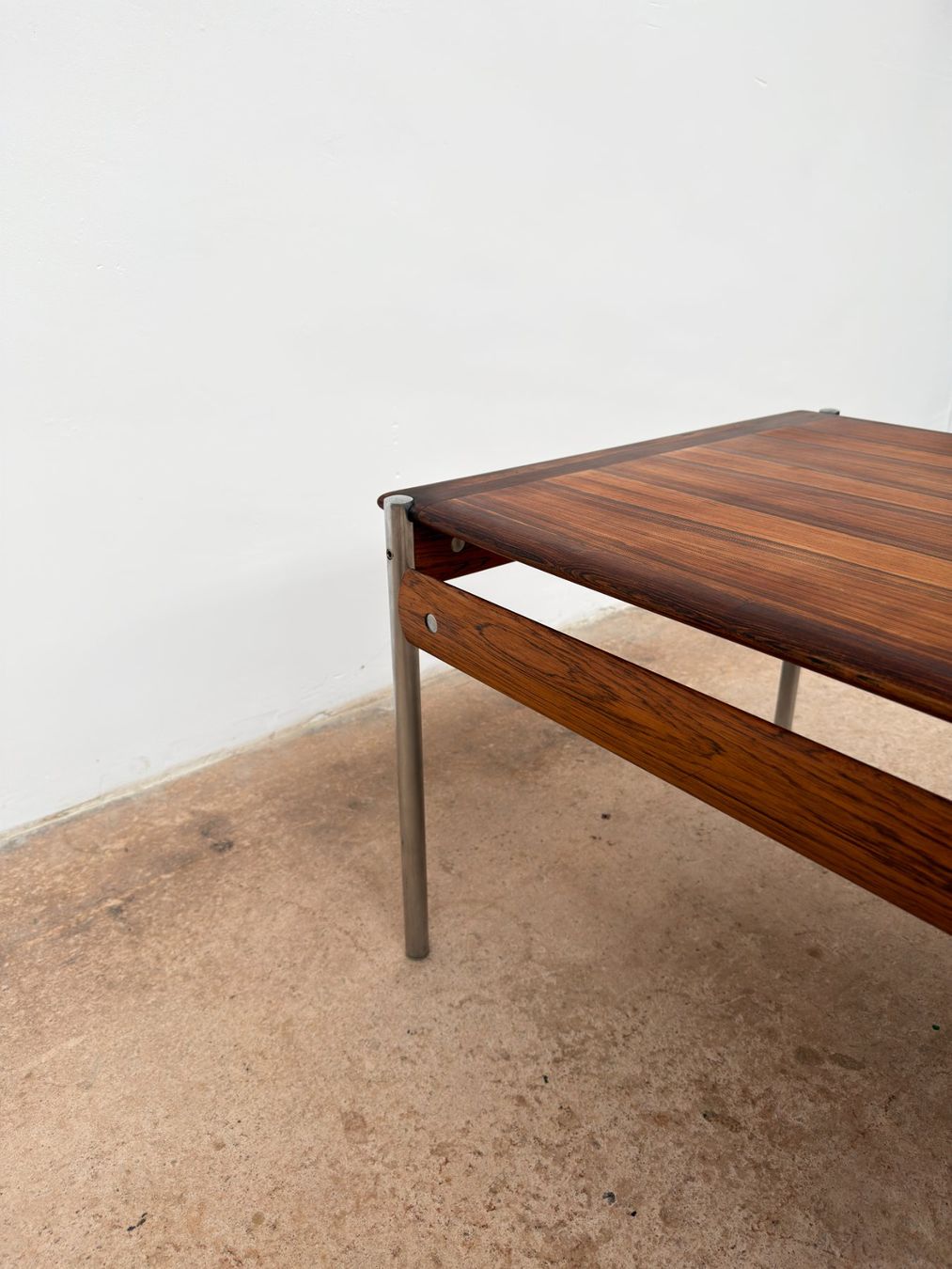 Tavoli: Sven Ivar Dysthe Palisander Couchtisch, Model 1001 – Usato da Basel venduto da StudioArca 5