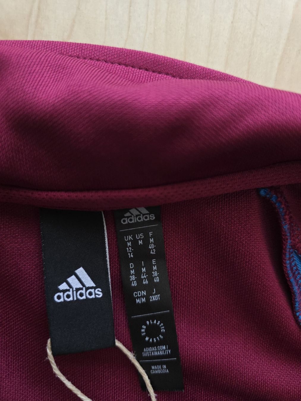 Adidas Completi & Tailleur: Dress – Nuovo (secondo la descrizione) da Buchs AG venduto da tac_zz5h 2