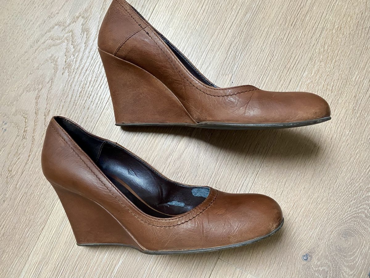 Bagatt Damenschuhe: Braune Bagatt Leder Pumps mit Keilabsatz Grösse 37 – Gebraucht aus Winkel von Flyhy2020 2