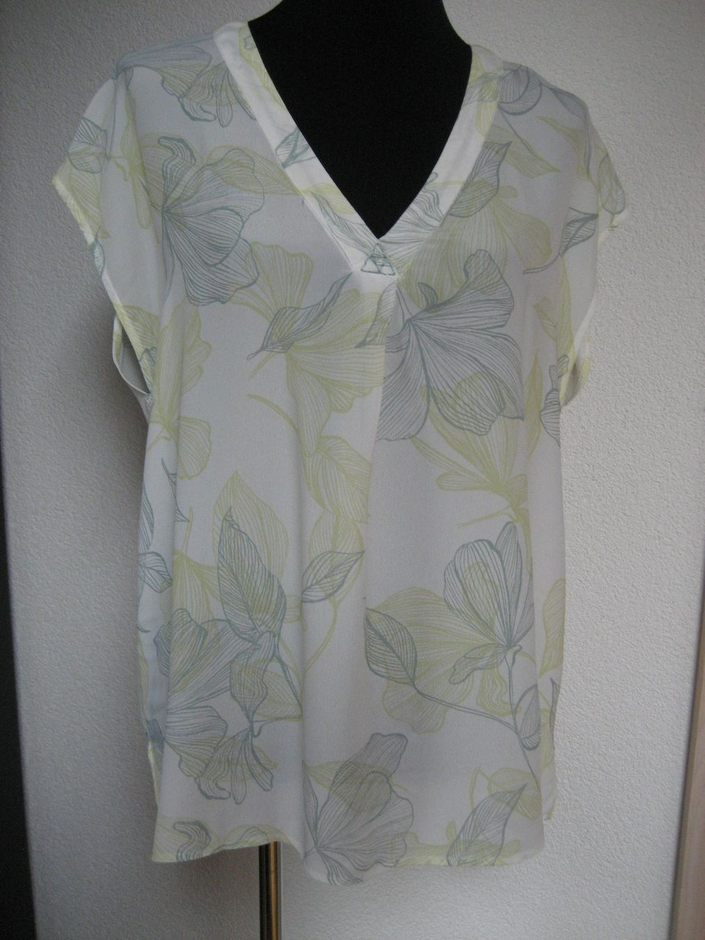 Nile Camicette: Blouse Nile taille L – Nuovo (secondo la descrizione) da Delémont venduto da marryb