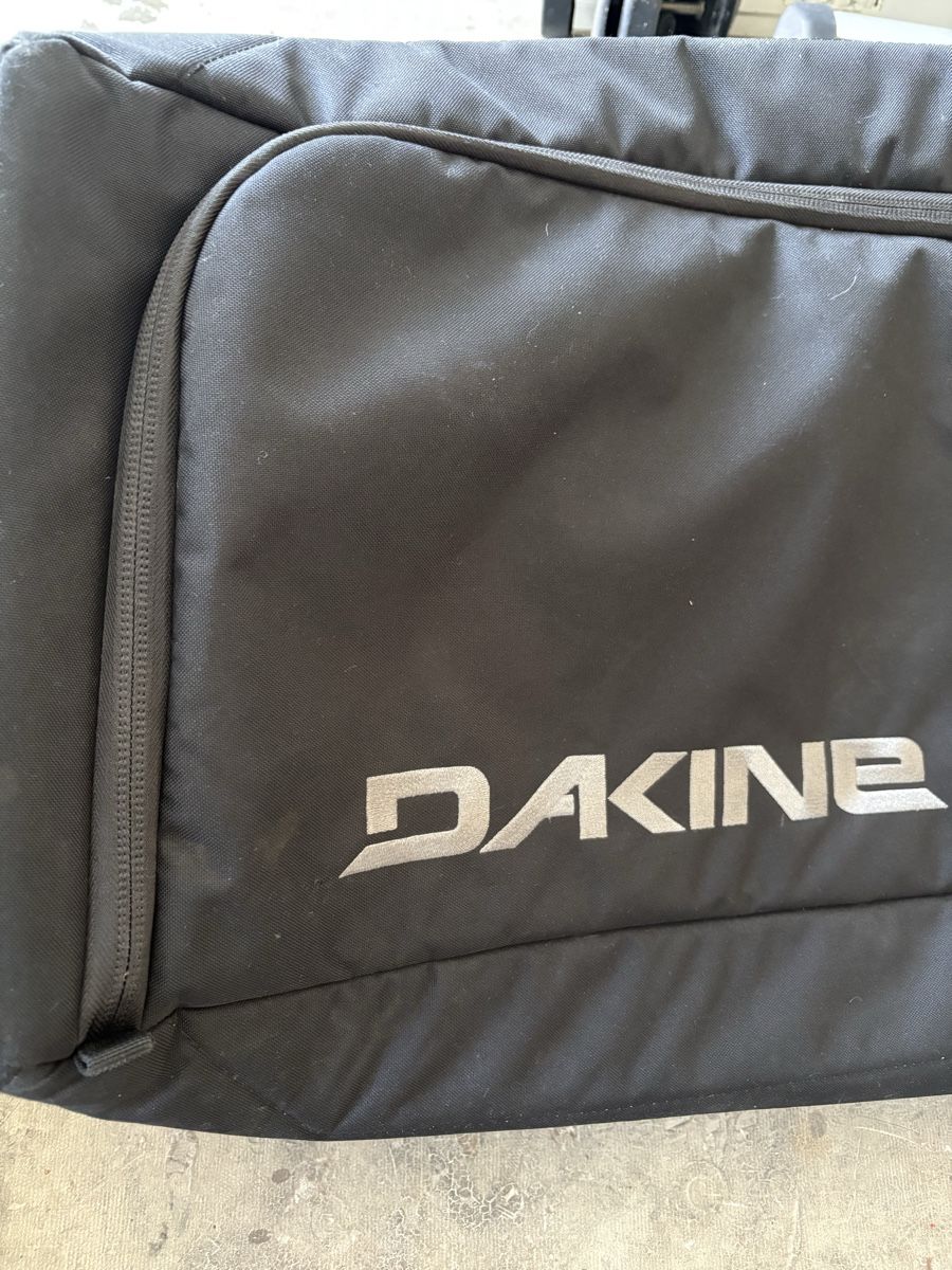 Dakine Valigie: Dakine Ski Suitcase – Usato da Uhwiesen venduto da clairebland23 9
