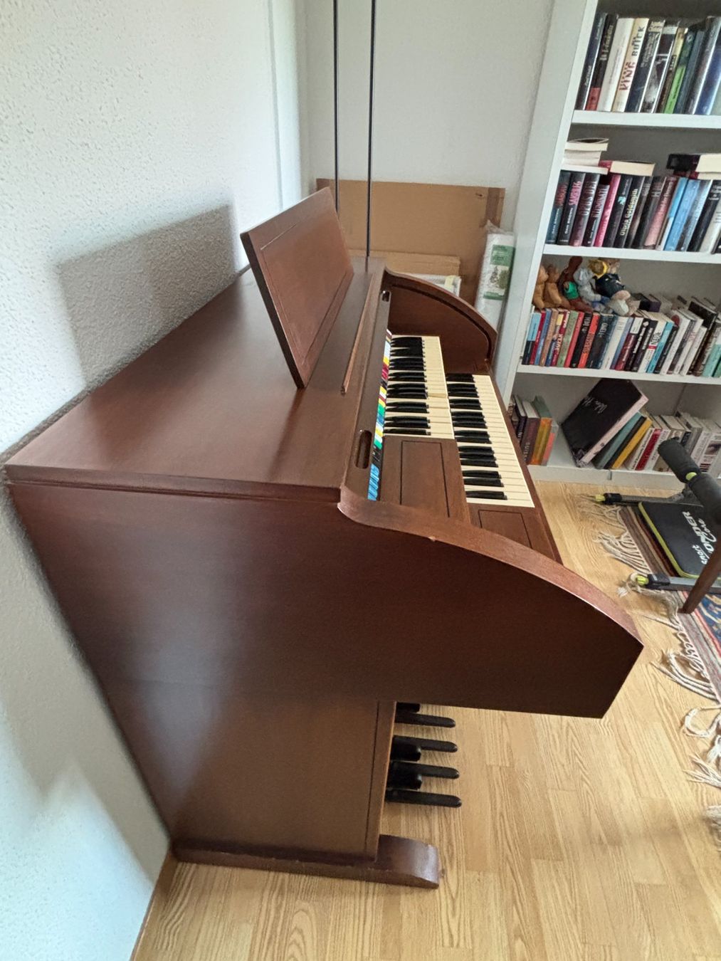 Strumenti musicali: Orgel Lowrey Jubilee gratis abzugeben – Usato da Wichtrach venduto da Espada7 3