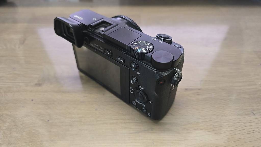 Sony Fotocamera: Sony A6000 boitier nu – Usato da Lausanne venduto da yan_lm5h 2