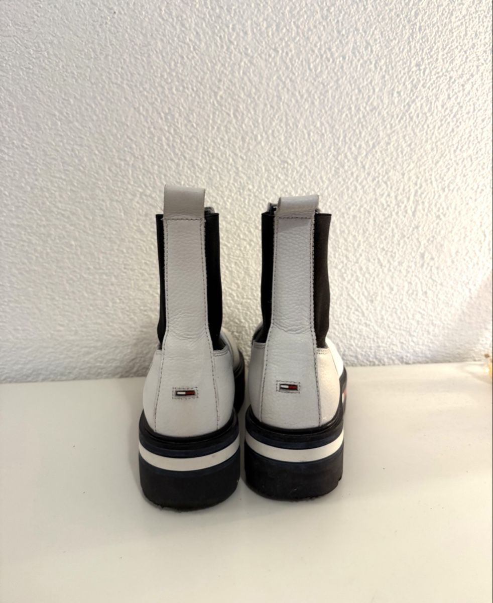 Tommy Hilfiger Scarpe da donna: Tommy Hilfiger Plateau Stiefeletten – Usato da Zürich venduto da mad_5s8c 1