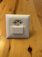 Feller Steckdose mit Schalter weiss Unterputz neu