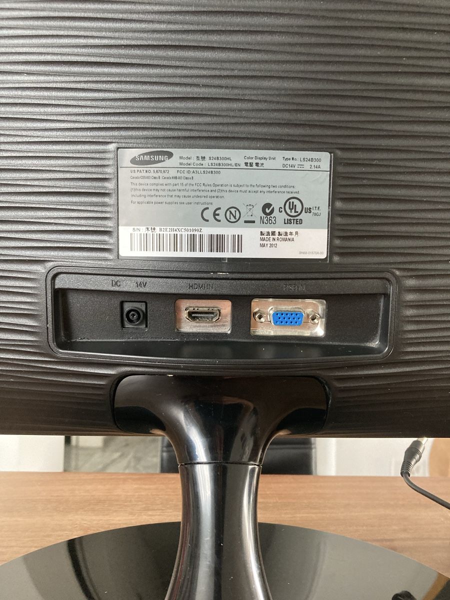 Samsung Ecrans: Samsung Bildschirm – D'occasion à Oberkirch LU par claude_lagler 2