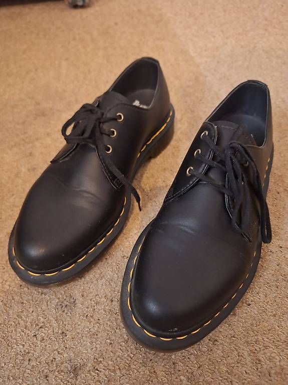 Dr. Martens Chaussures hommes: Doc Martens Vegan Gr. 41 – D'occasion à Zürich par jos_9zp8
