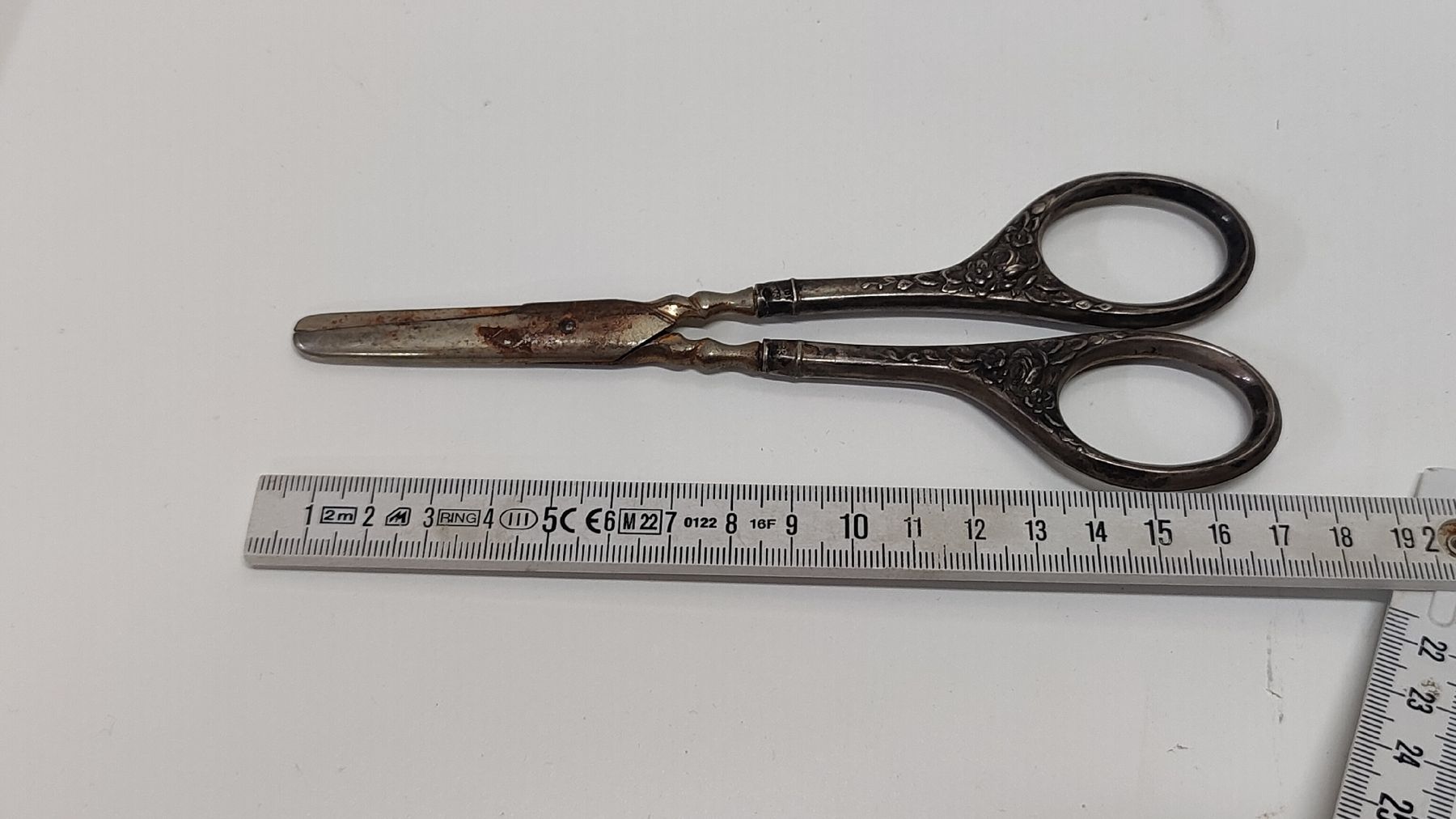 Tous les outils: Antike Schere 800er Silber (L34) – D'occasion à Neuenhof par SchnaeppliAllerlei 4
