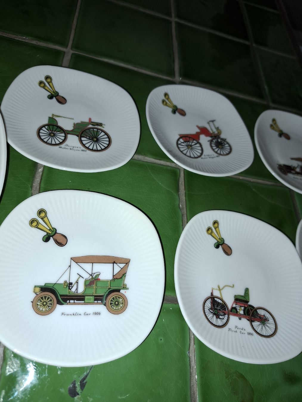 Services de table: Winterling Bavaria Oldtimer-Teller Set, 7-teilig Top – D'occasion à Kölliken par Upcycling-by-Mc-TAM 3