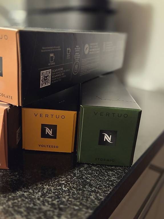 Machines à café & Machines à expresso: Kaffeemaschine Nespresso Vertuo – D'occasion à Kaltbrunn par Helblingm1 2