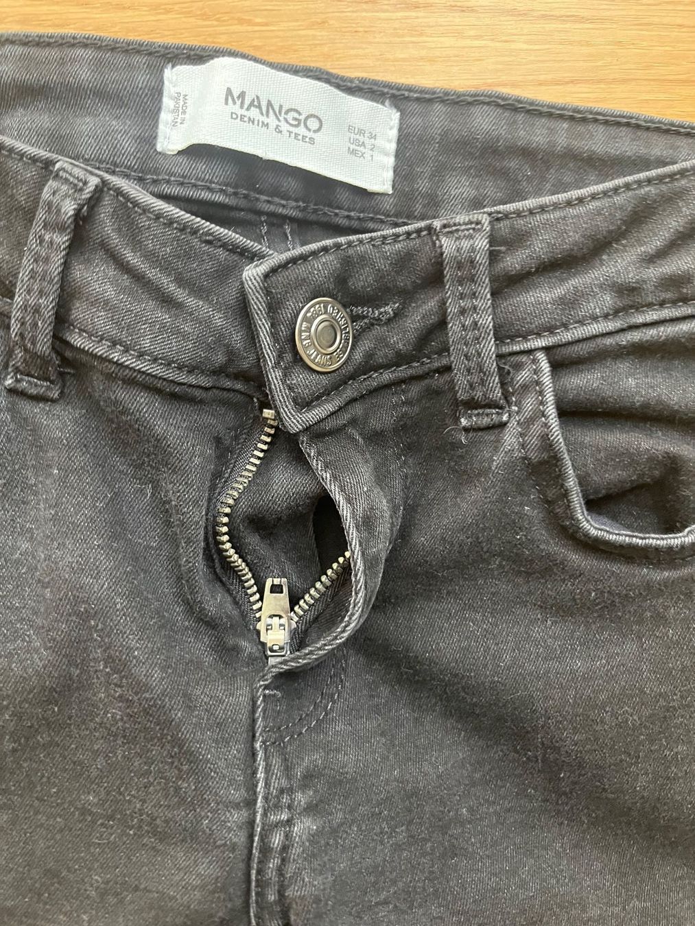 Mango Jeans: Mango Jeans (Gr. 34) – Gebraucht aus Zürich von east_on 1