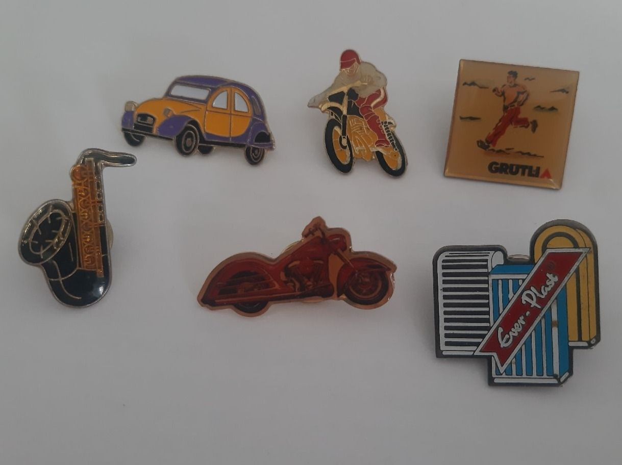 Placchette & Badge: 6 Vintage Anstecknadeln, Pins – Usato da Mels venduto da Melzi