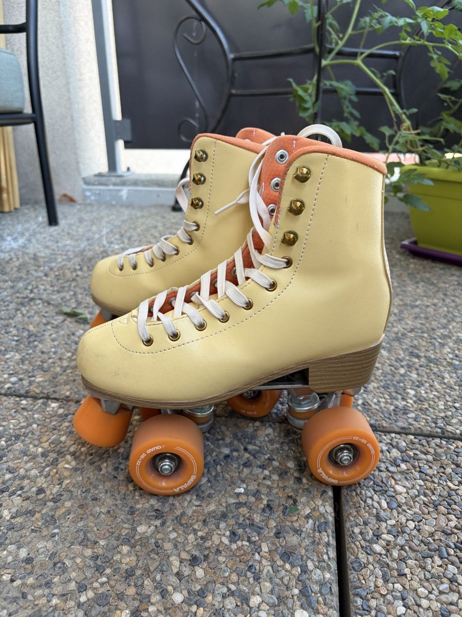 Inline-Skating & Rollschuhe: Rollerskates (Marke Impala) – Gebraucht aus Fribourg von ann_f6js