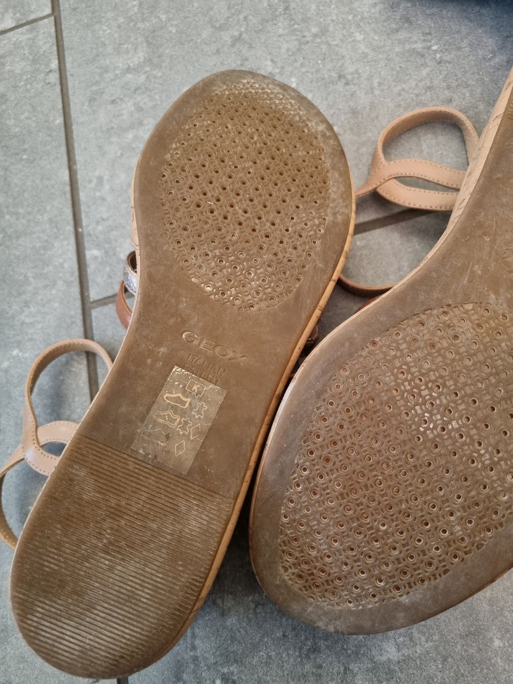 Geox Scarpe da donna: Geox Sandalen Gr. 39.5 – Usato da Thalwil venduto da Briscolina 3