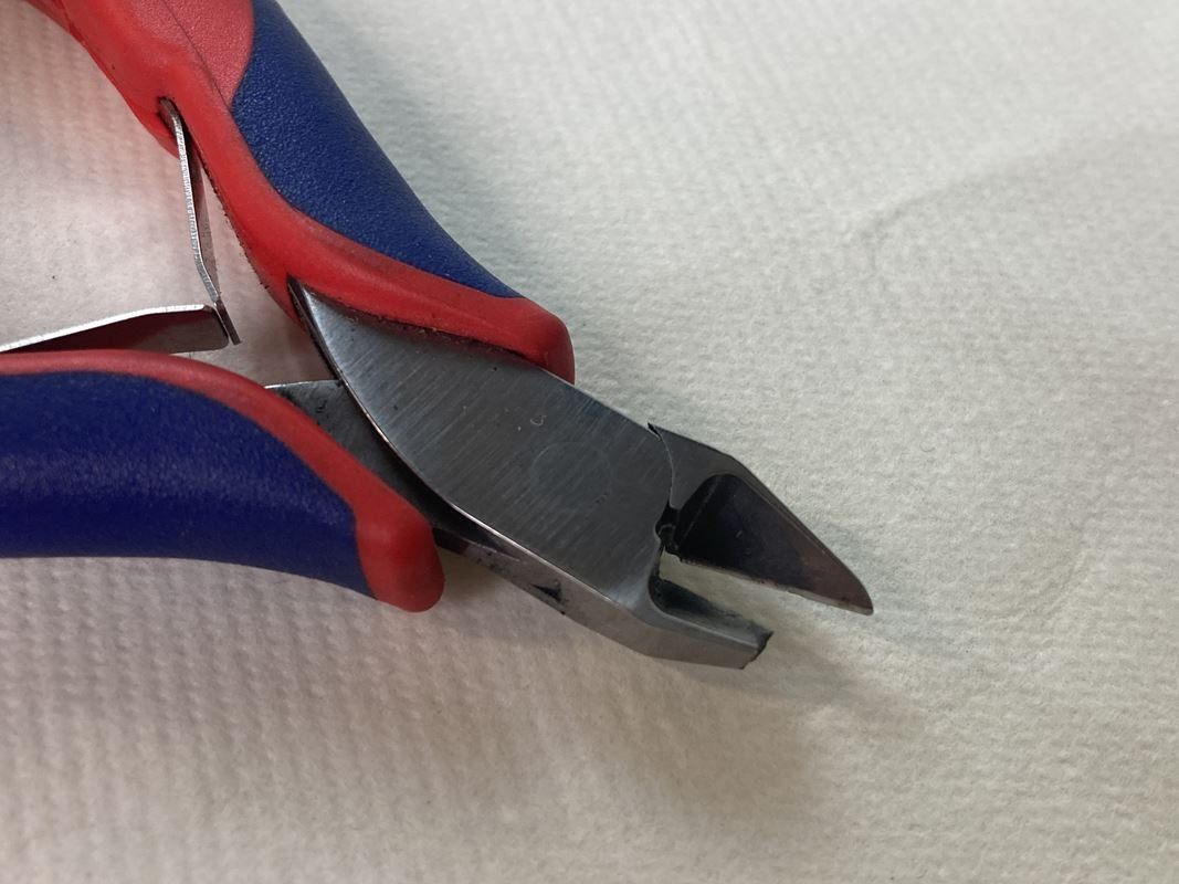 Knipex Tutti gli attrezzi: KNIPEX | Elektronikzangenset | 7-teilig – Usato da Wittenbach venduto da Restwert_St-Gallen 5