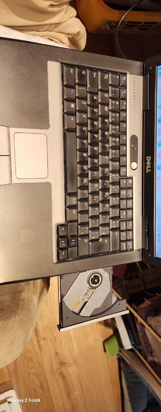 Dell Notebooks: Dell Latitude D520 – Gebraucht aus Hallau von Dydda 3