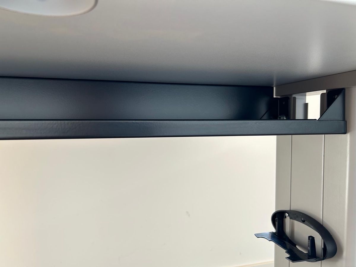 Scrivanie: Bürotisch zweiteilig plus Korpus – Usato da Bellwald venduto da lar_nmm7 1