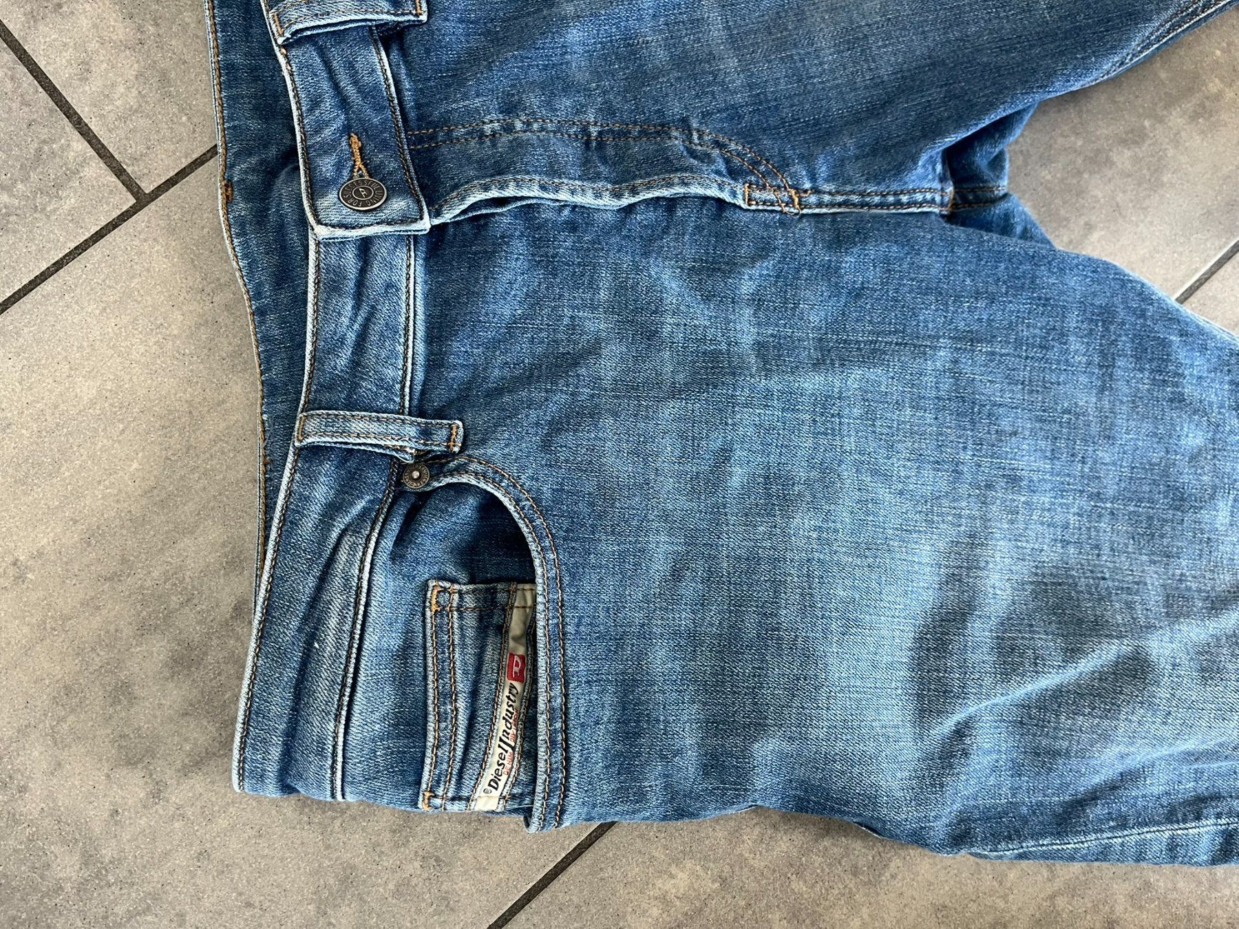 Diesel Jeans: DIESEL Blue Jeans – Usato da Otelfingen venduto da Denis_ZH 1