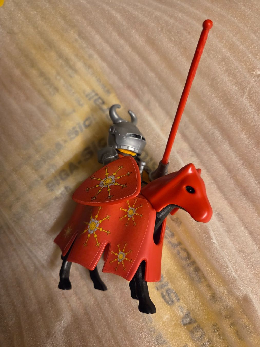 Playmobil Giocattoli: Playmobil Ritter, Custom der rote Ritter – Usato da frümsen venduto da Sailem 1