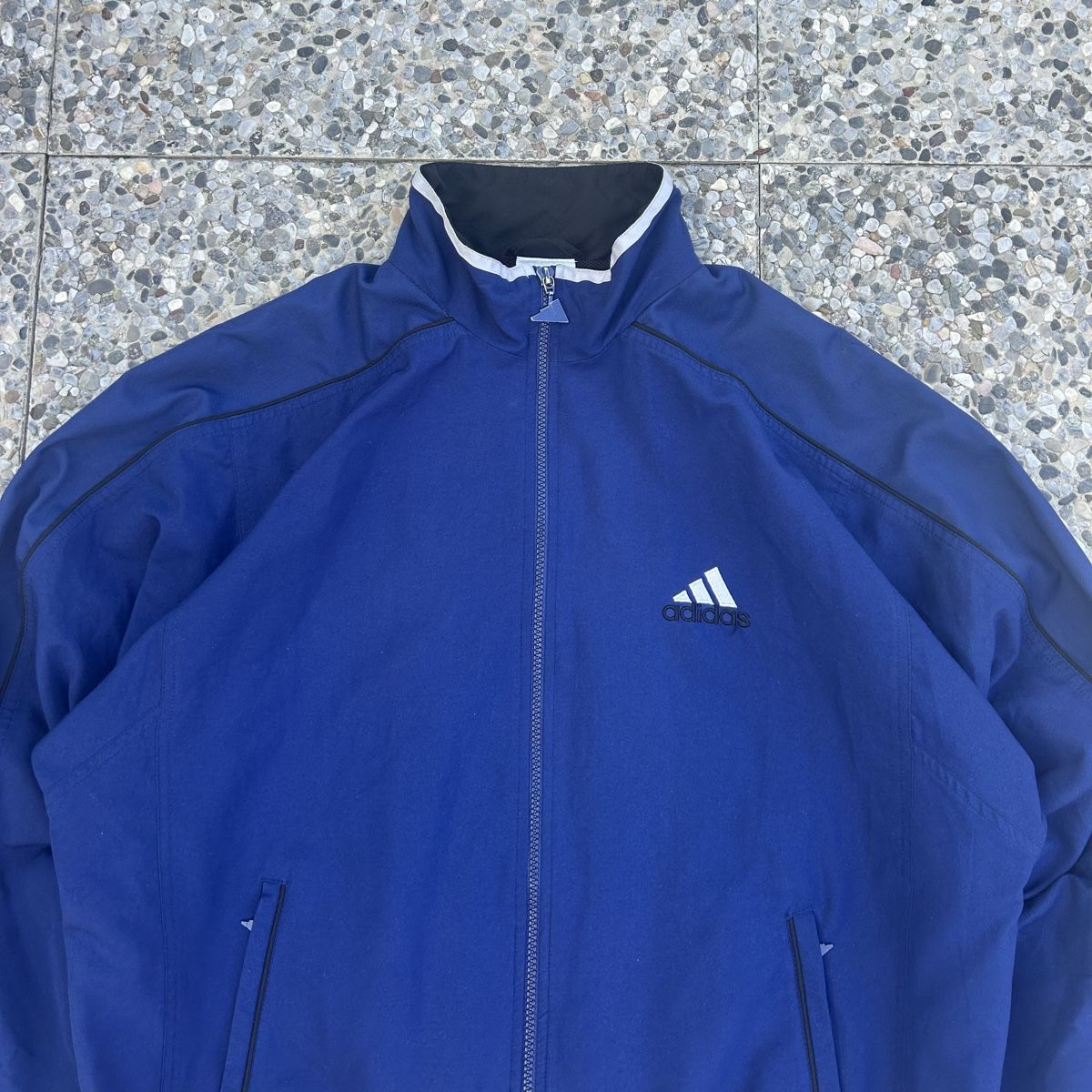Adidas Jacken: Vintage Adidas embroidered dark blue jacket – Gebraucht aus brent von fukusapes 1
