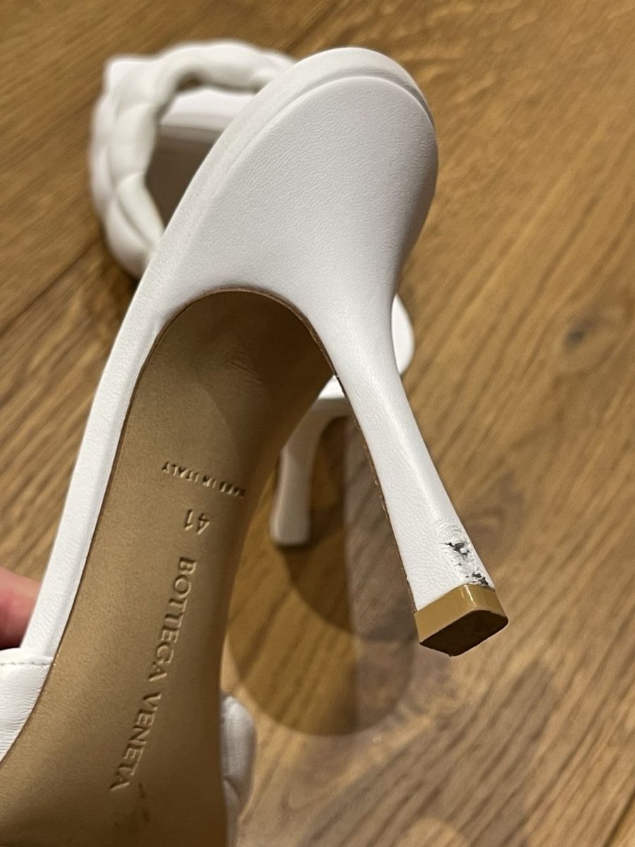 Bottega Veneta Scarpe da donna: Bottega Veneta padded mules Weiss – Usato da Winterthur venduto da Kuki_15.05 3