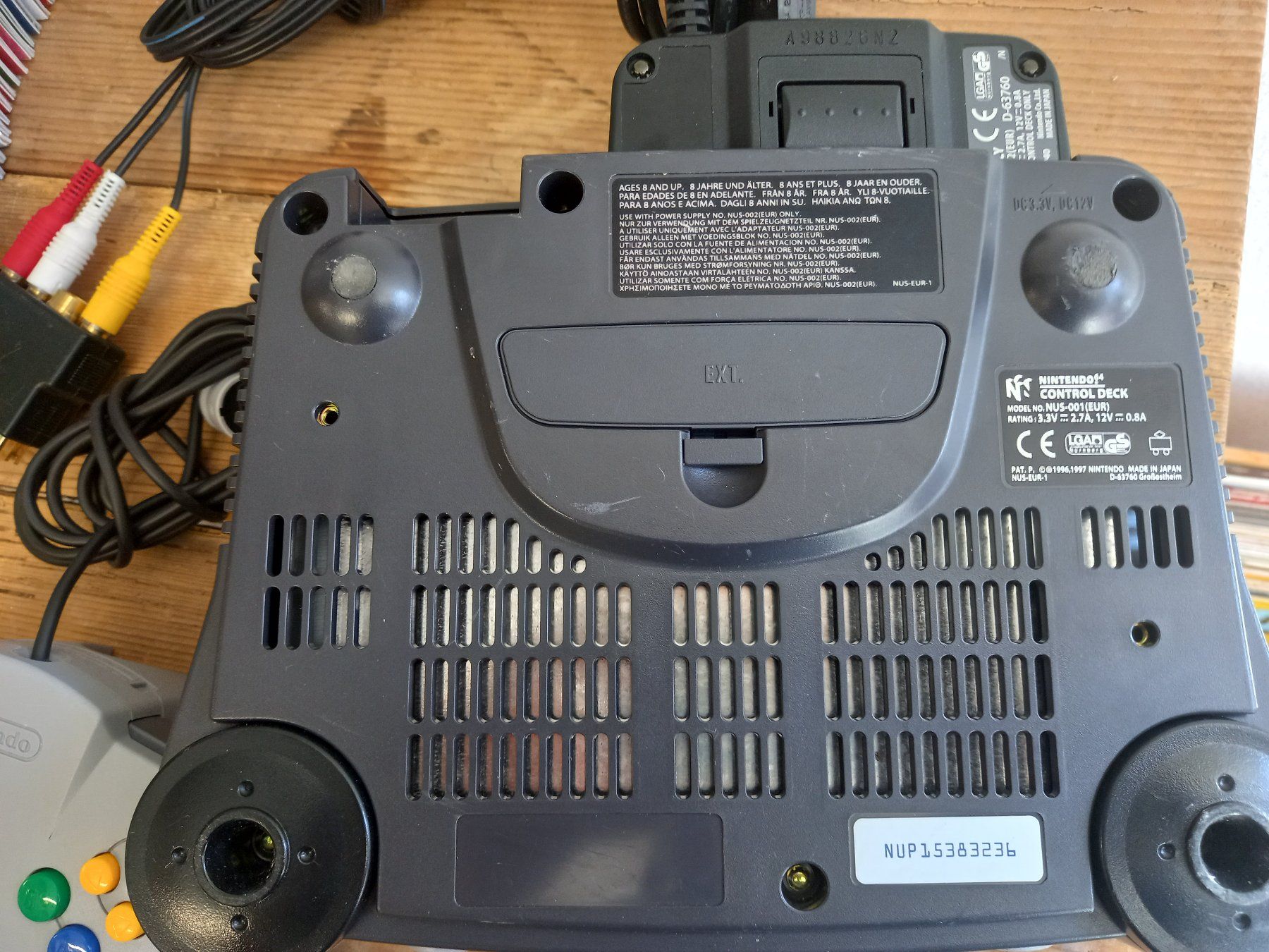 Nintendo Console: Nintendo 64 konsol mit 1 Kontroller – Usato da Prez-vers-Siviriez venduto da Monija70 7