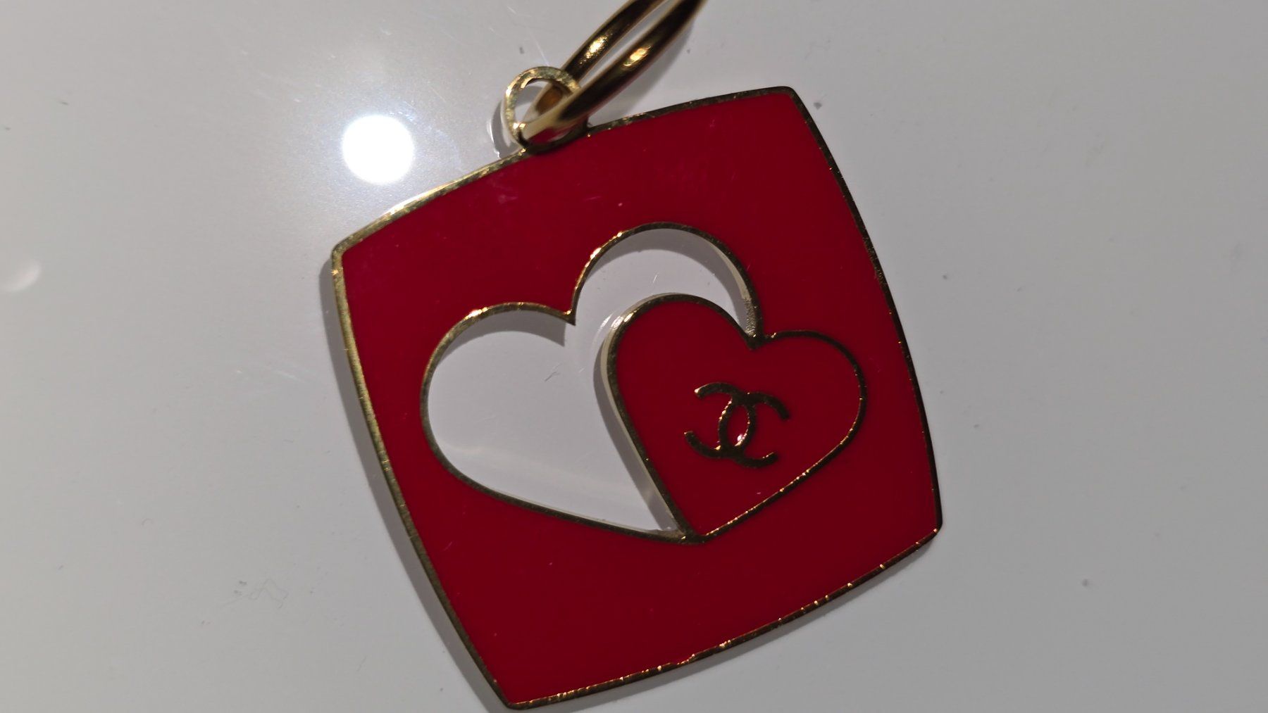 Chanel Pendentifs: Chanel Charm  Valentistag – Neuf (Voir description) à wallisellen par funkelsternchen5