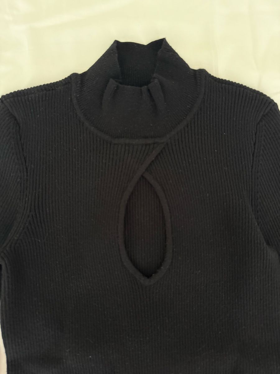 Pullover & Sweatshirts: New sweater, size M – Neu (gemäss Beschreibung) aus Zürich von lar_8826 1