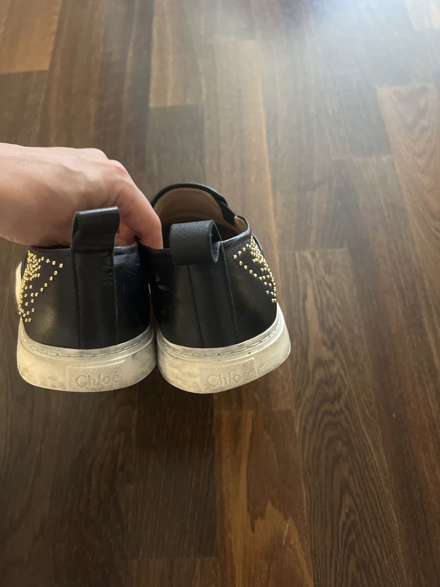 Chloé Scarpe da donna: Chloe Black Gold Studded Slip-ons size 40 – Usato da Zürich venduto da tan_8nxr 4