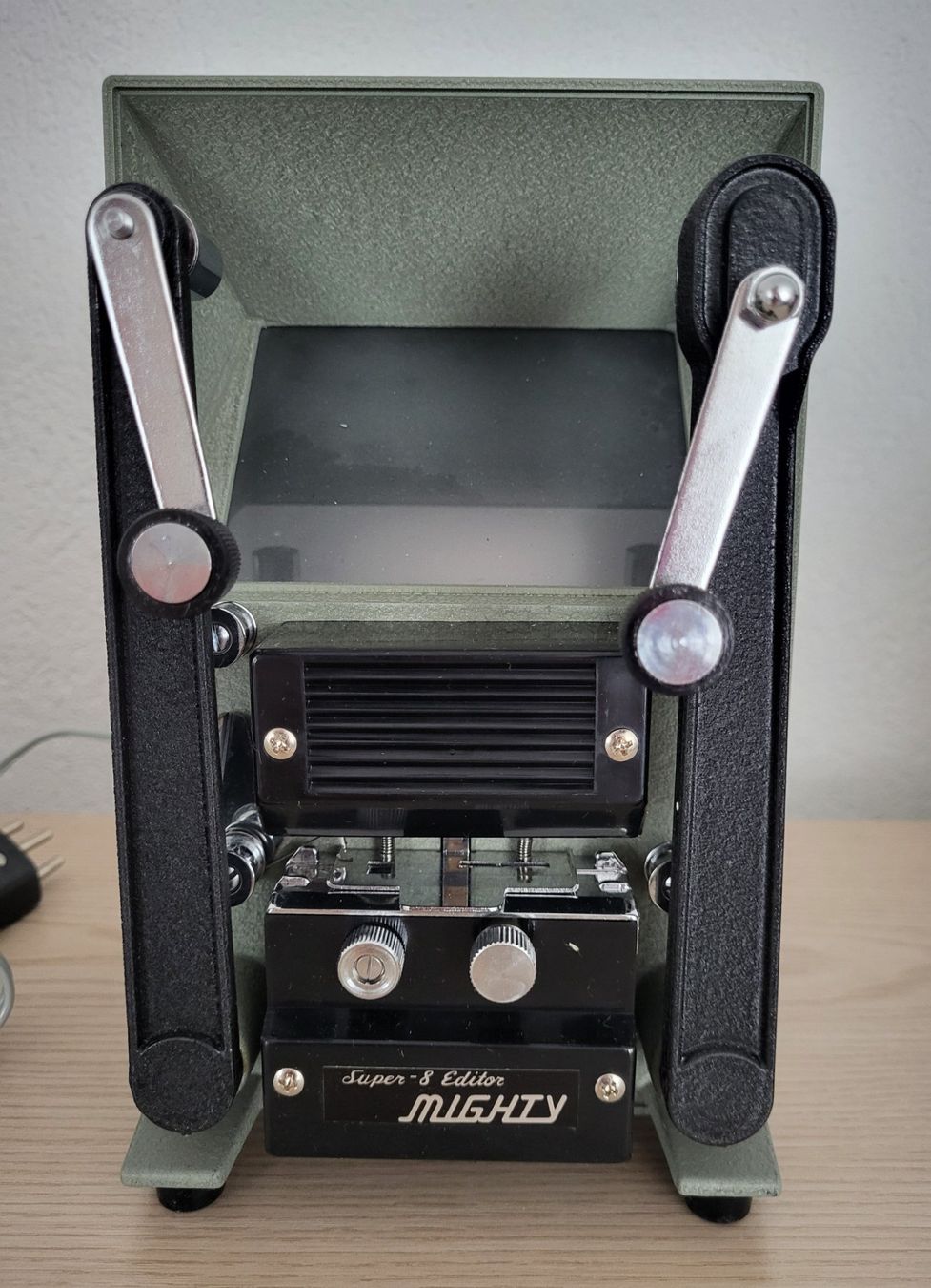 Home Cinema: Super-8 Editore - Mighty - evt. für Bastler? – Usato da Eschlikon TG venduto da Hirzliblick