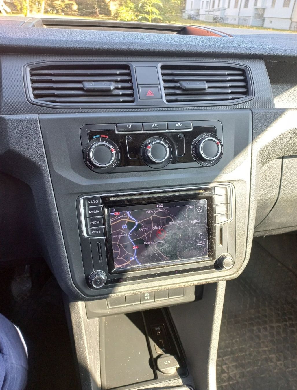 VW Veicoli commerciali: VW Caddy Max 2.0 – Usato da Ostermundigen venduto da dsad00 2