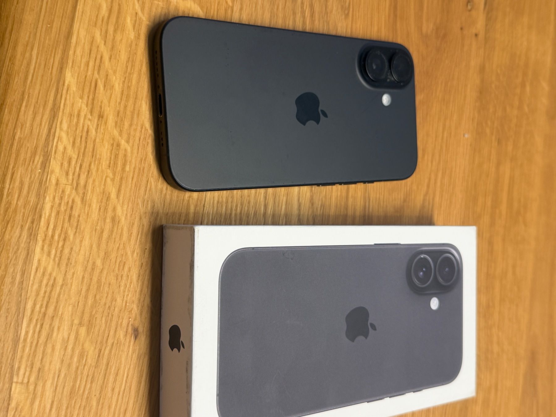 Apple Handys / Smartphones: iPhone 16, 128 GB, Schwarz – Gebraucht aus Burgdorf von Shawndx 1