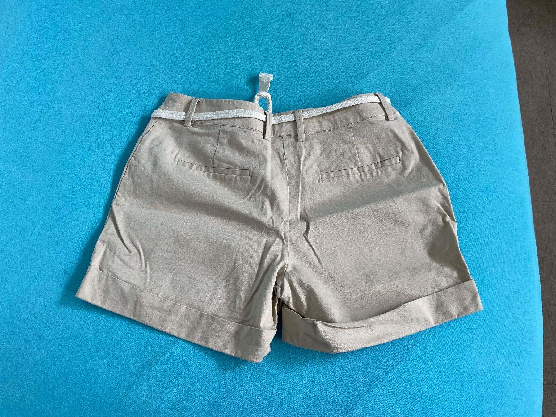 Mango Pantaloni: Mango Shorts 3Stk. – Usato da Basel venduto da Robyn20 9