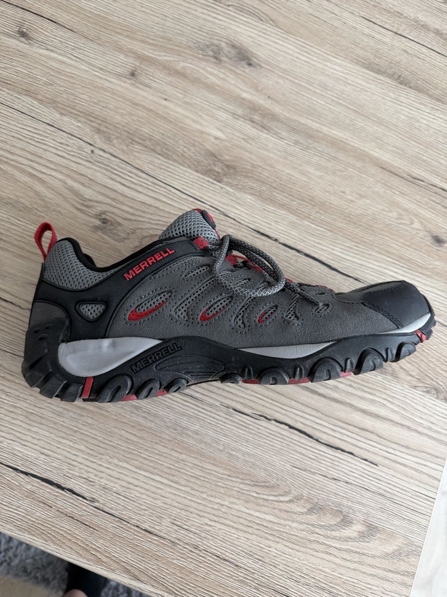 Herrenschuhe: Merrell Trekkingschuhe Grösse 45 – Gebraucht aus Engelburg von scherri84 1