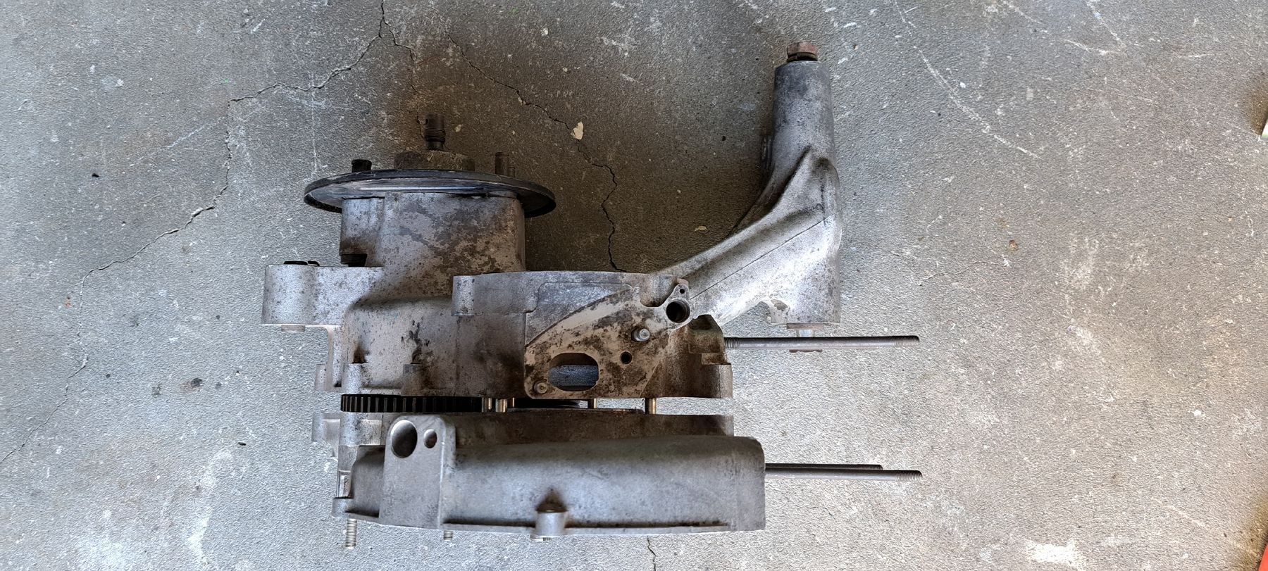 Vespa Alle Rollerersatzteile: Vespa Motorgehäuse VNX 2T – Gebraucht aus Füllinsdorf von Borgirosi 2