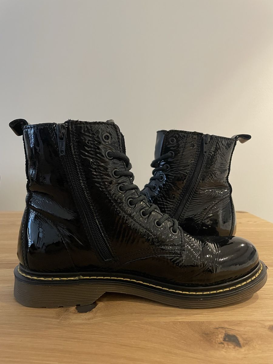 Scarpe da donna: Schicke Winterstiefeletten – Usato da Chur venduto da buc_6tcp 3