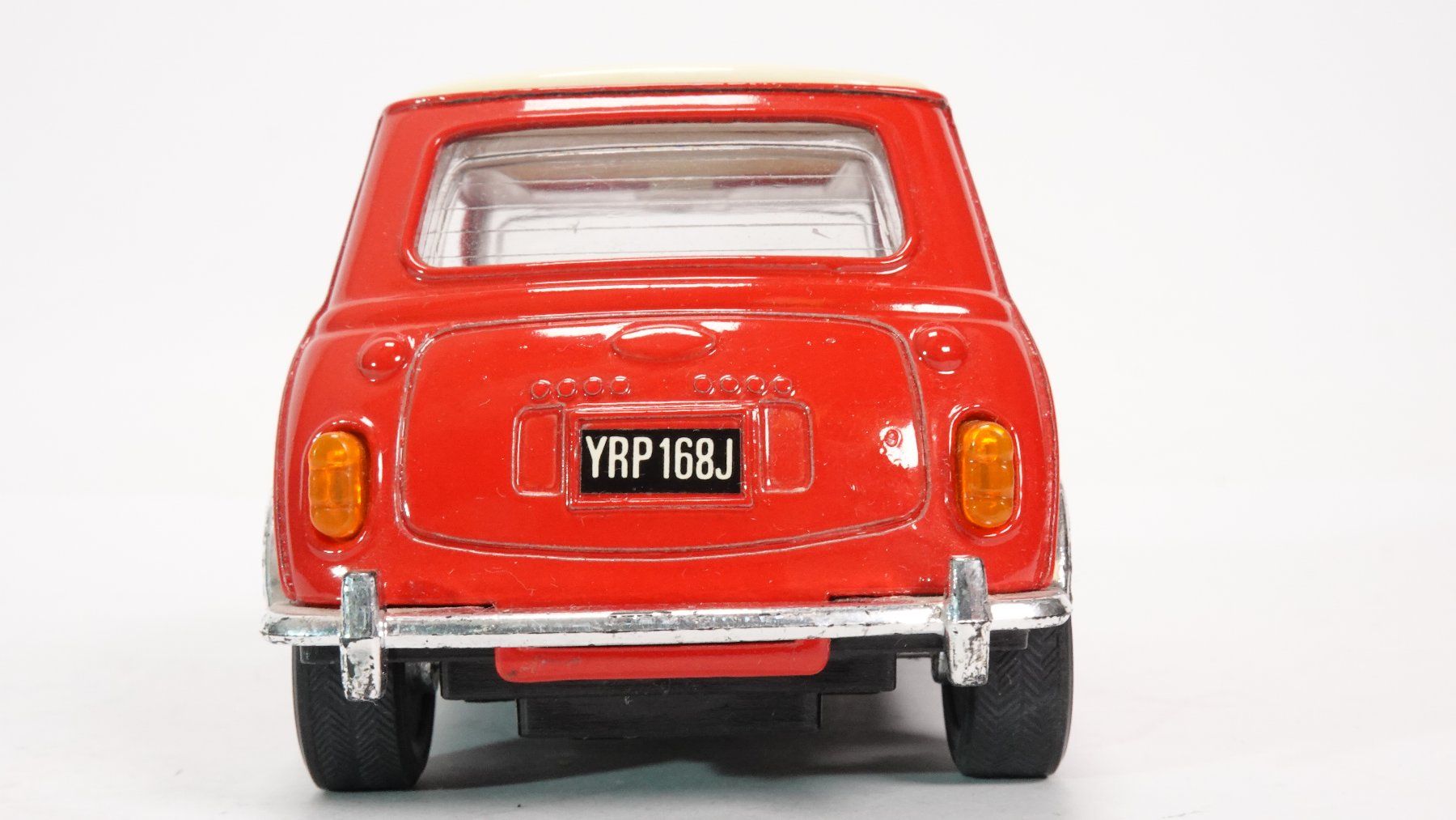 Bburago Modellini d'auto: e30 China 1:24?? Mini Red Hot – Usato da Thun venduto da evinka_gmbh 3