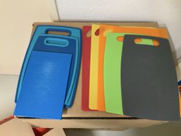 Set von 7 Kunststoff Schneidebrettern bunt gebraucht (Nr.15)