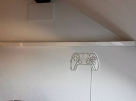 Wandboard mit verdeckter Halterung