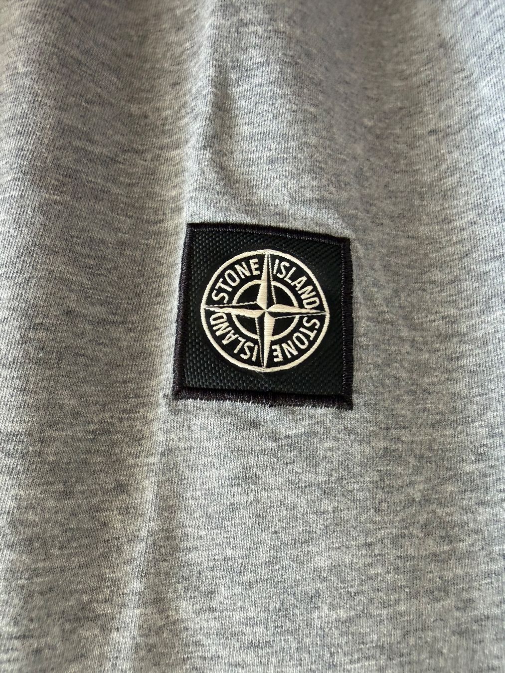 Stone Island T-shirt: Stone Island T-Shirt Gr. L – Usato da Rubigen venduto da dor_kb9s 1