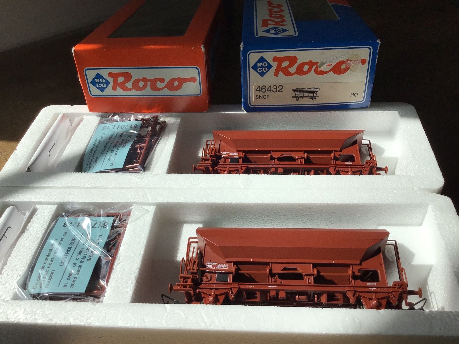 Roco Modelleisenbahnen: Roco 46432 SNCF Schüttgutwagen – Neu (gemäss Beschreibung) aus Balgach von